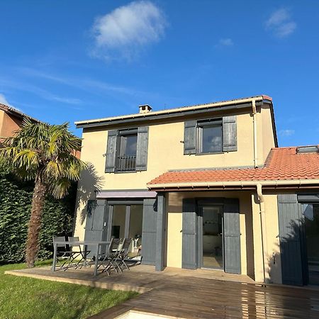 Sunny House - Villa 4 Chambres - Saint Genis Les Ollieres エクステリア 写真