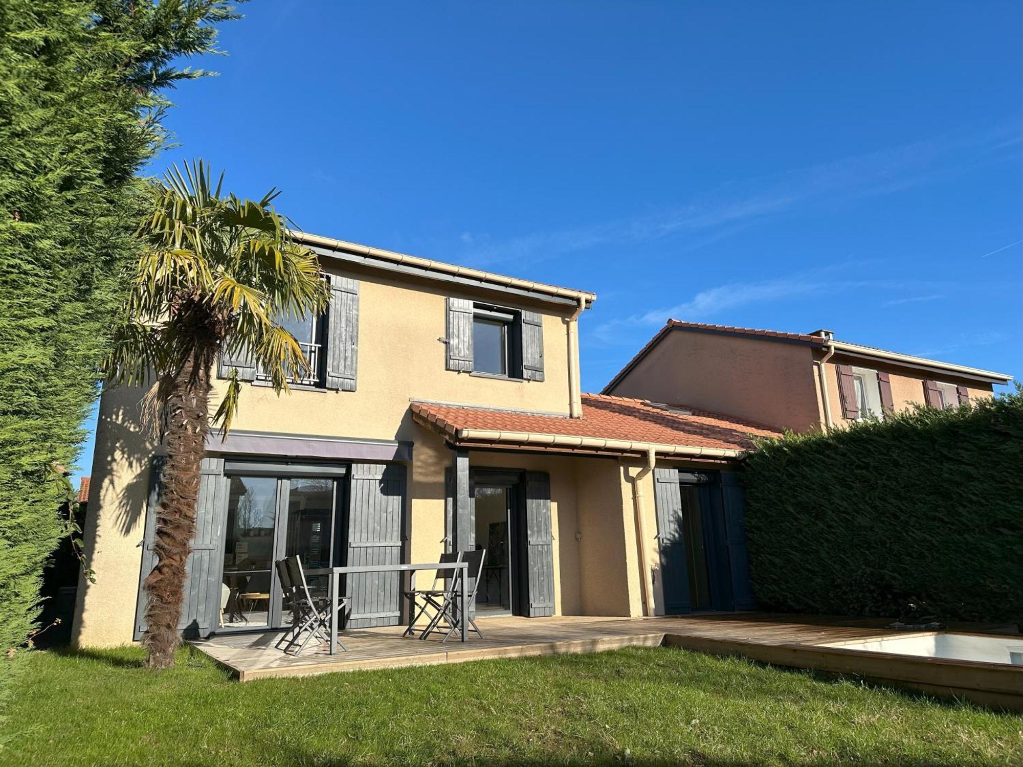 Sunny House - Villa 4 Chambres - Saint Genis Les Ollieres エクステリア 写真